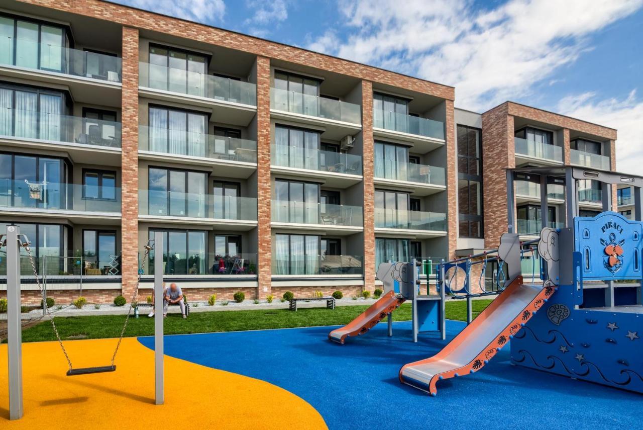 Apartament Czarna Perla Z Garazem 7 E Perlowa Przystan - Holiday City Kolberg Exterior foto